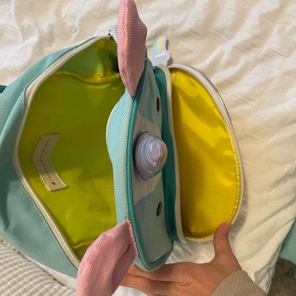 EUC skiphop unicorn back pack - Picture 4 of 5